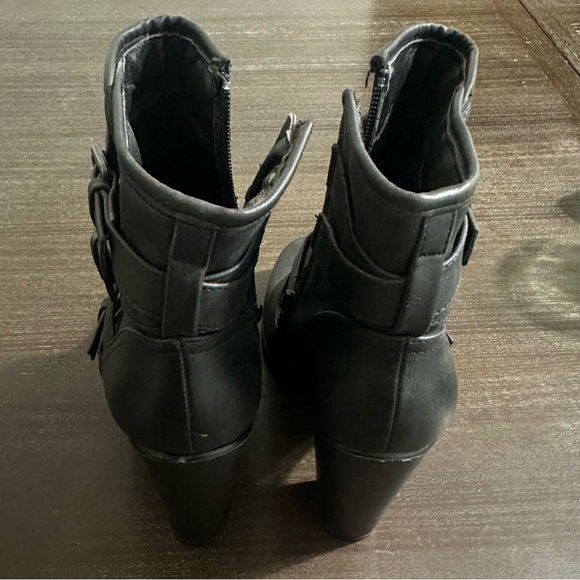 Just Fab bootie - Picture 3 of 4